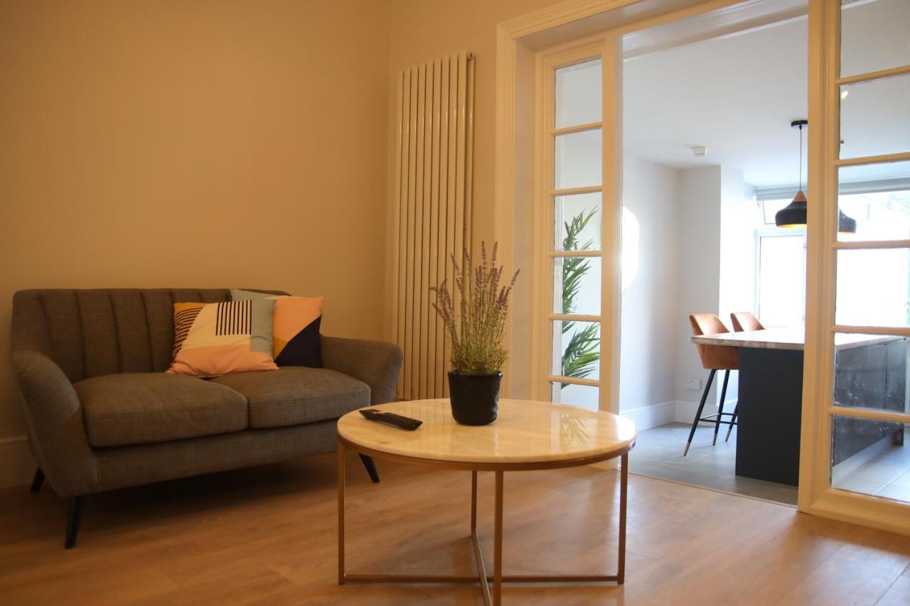 Crawford House- Scholarlee Living Apartments Корк Екстериор снимка